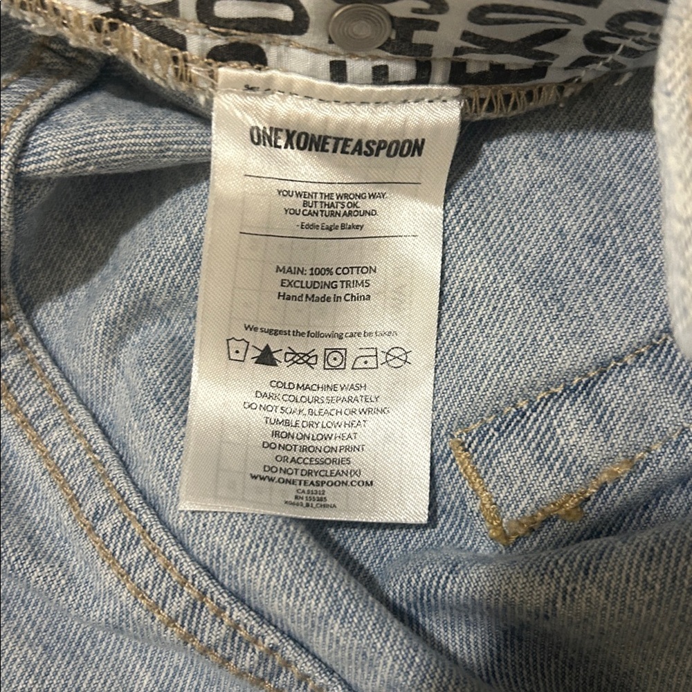 ONE X ONETEASPOON Light Wash Distressed Denim 2020 Mini Skirt Jean - Picture 3 of 6
